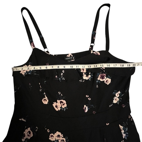 Torrid Black Floral Wide Leg Ruffle Jumpsuit Romantic, Feminine, Cottagecore NWT - Picture 9 of 10